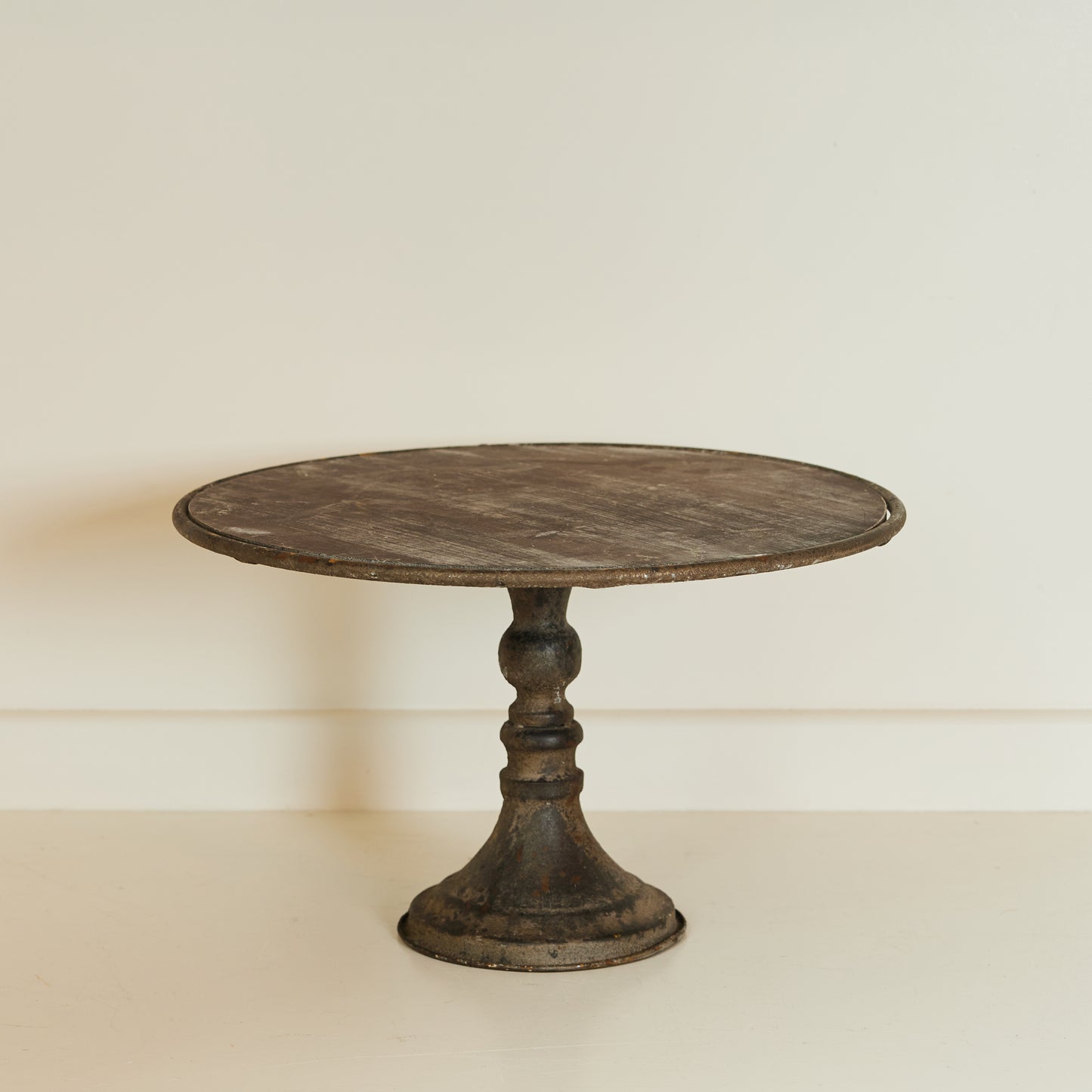 Round Display Pedestals