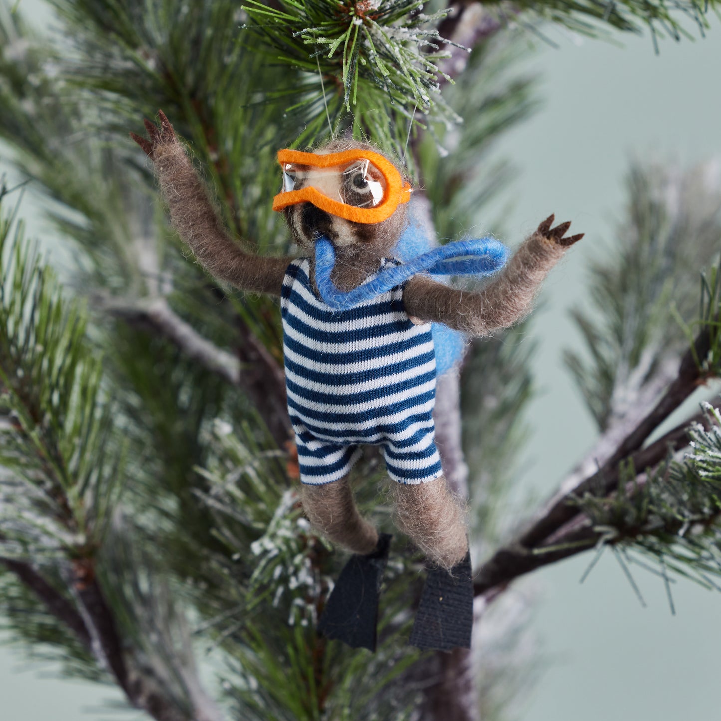 Scuba/Snorkel Felt Animal Ornament