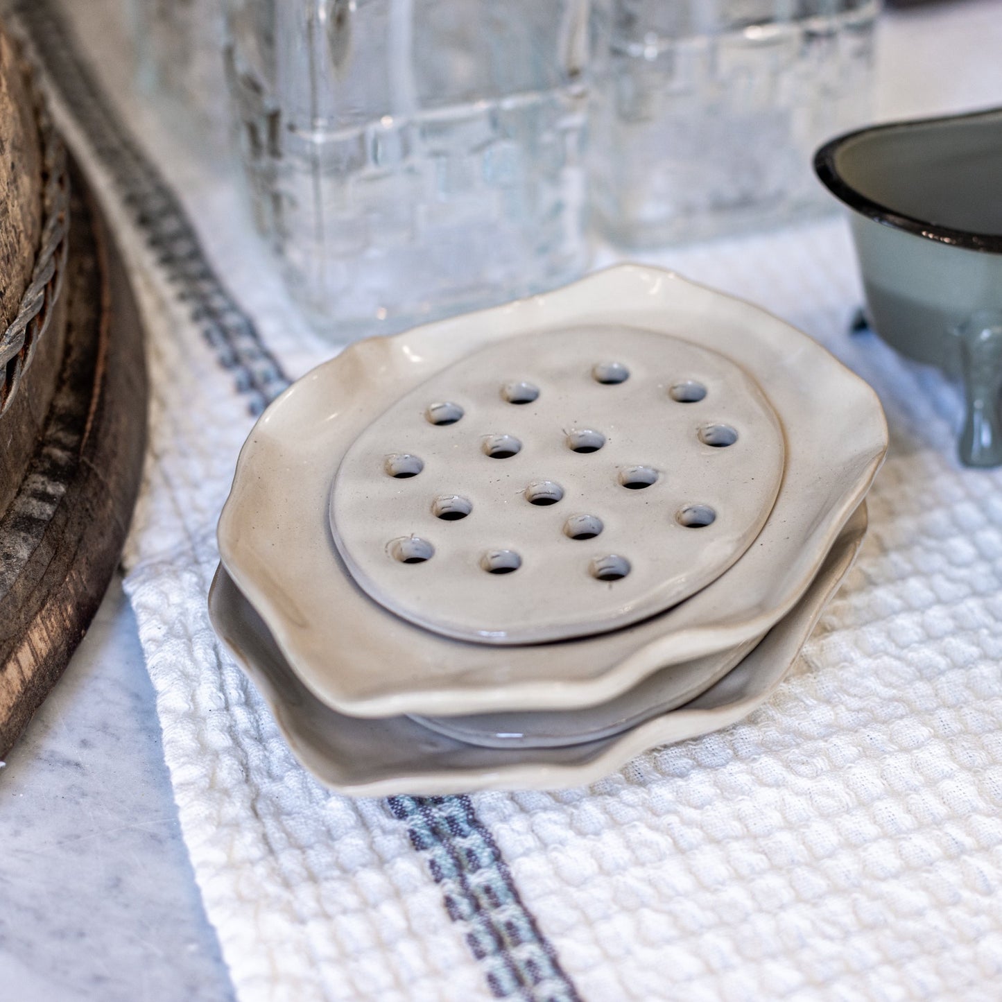 Soap Dish with Removeable Tray