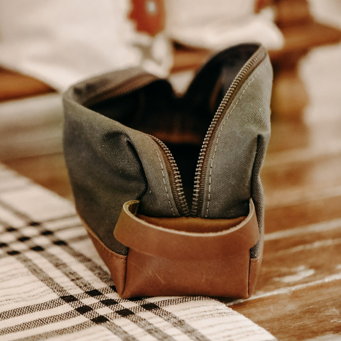 903 Canvas Travel Bag