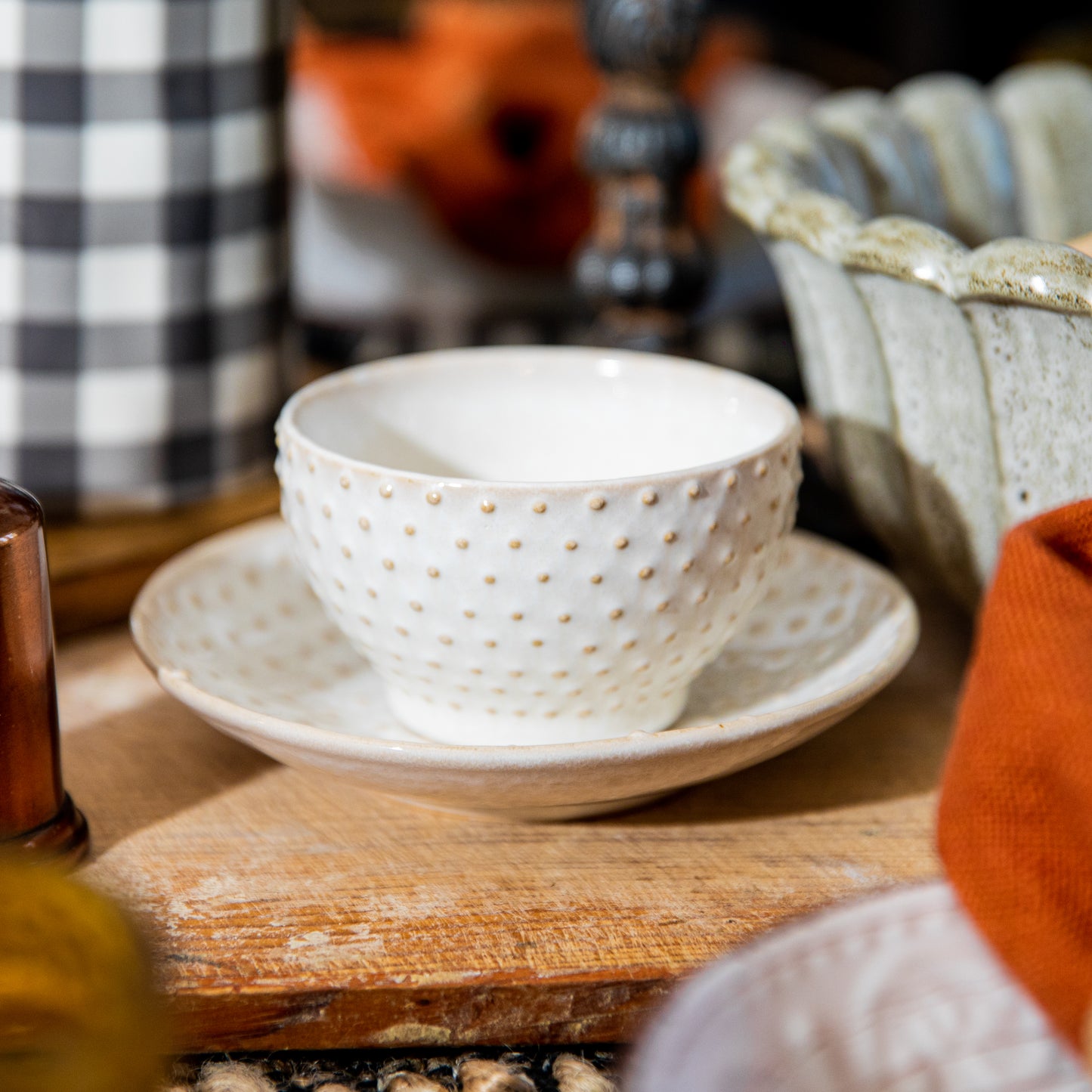 Hobnail Embossed Round Stoneware Plate