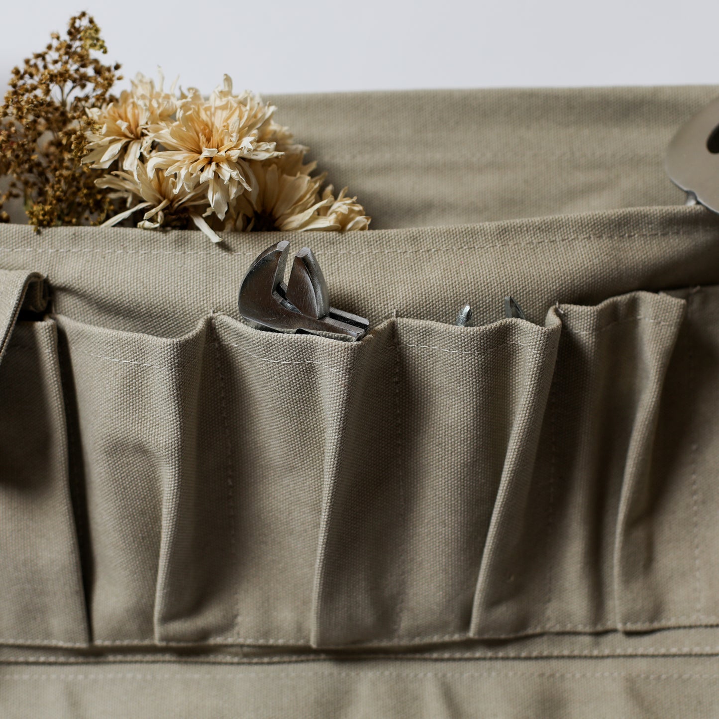 Canvas Half Garden Apron with 8 Pockets