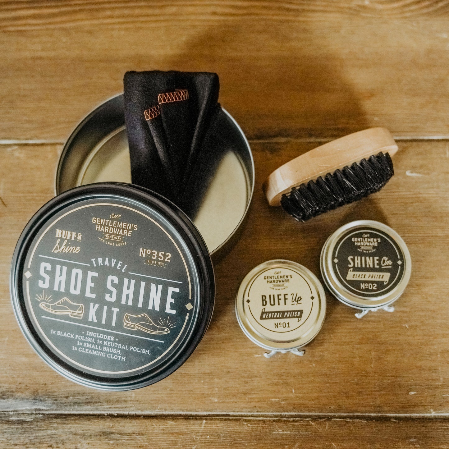 Travel Shoe Shine Tin