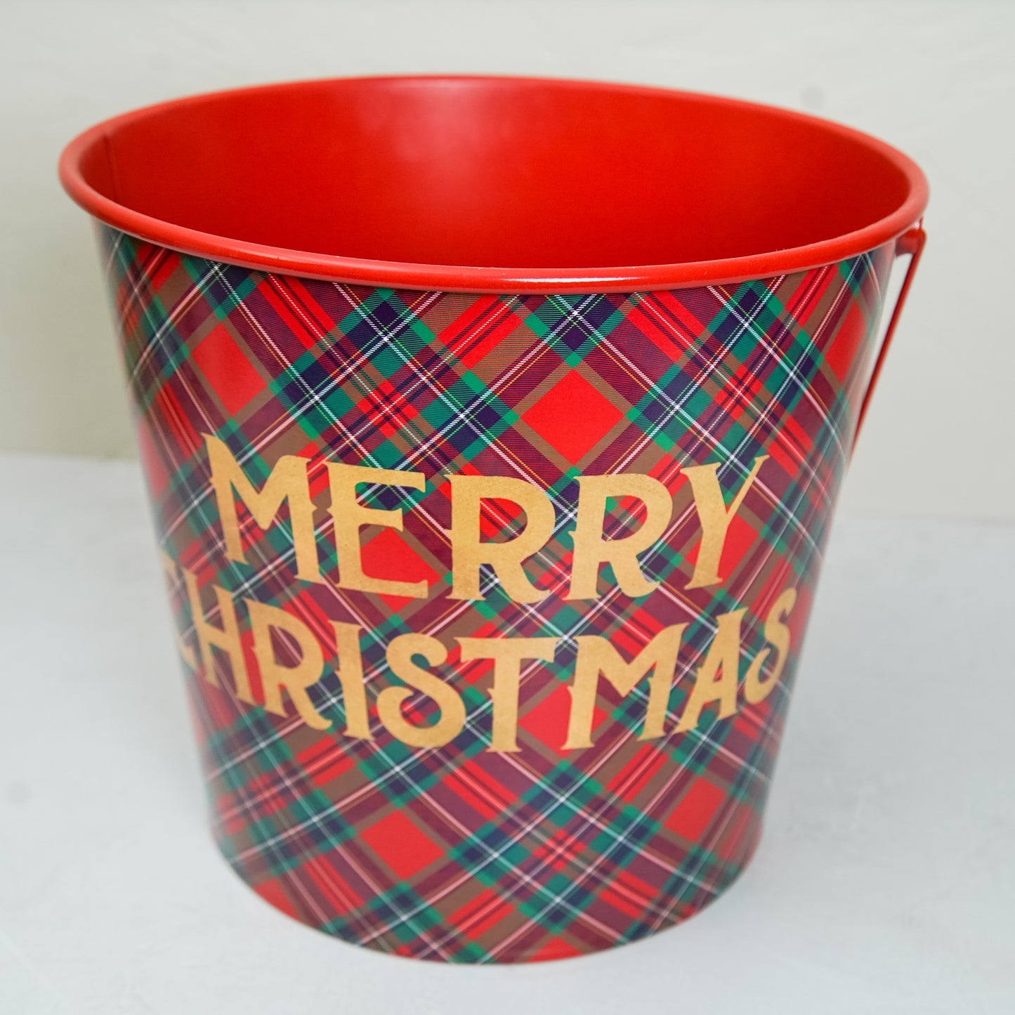 "Merry Christmas" Plaid Metal Bucket