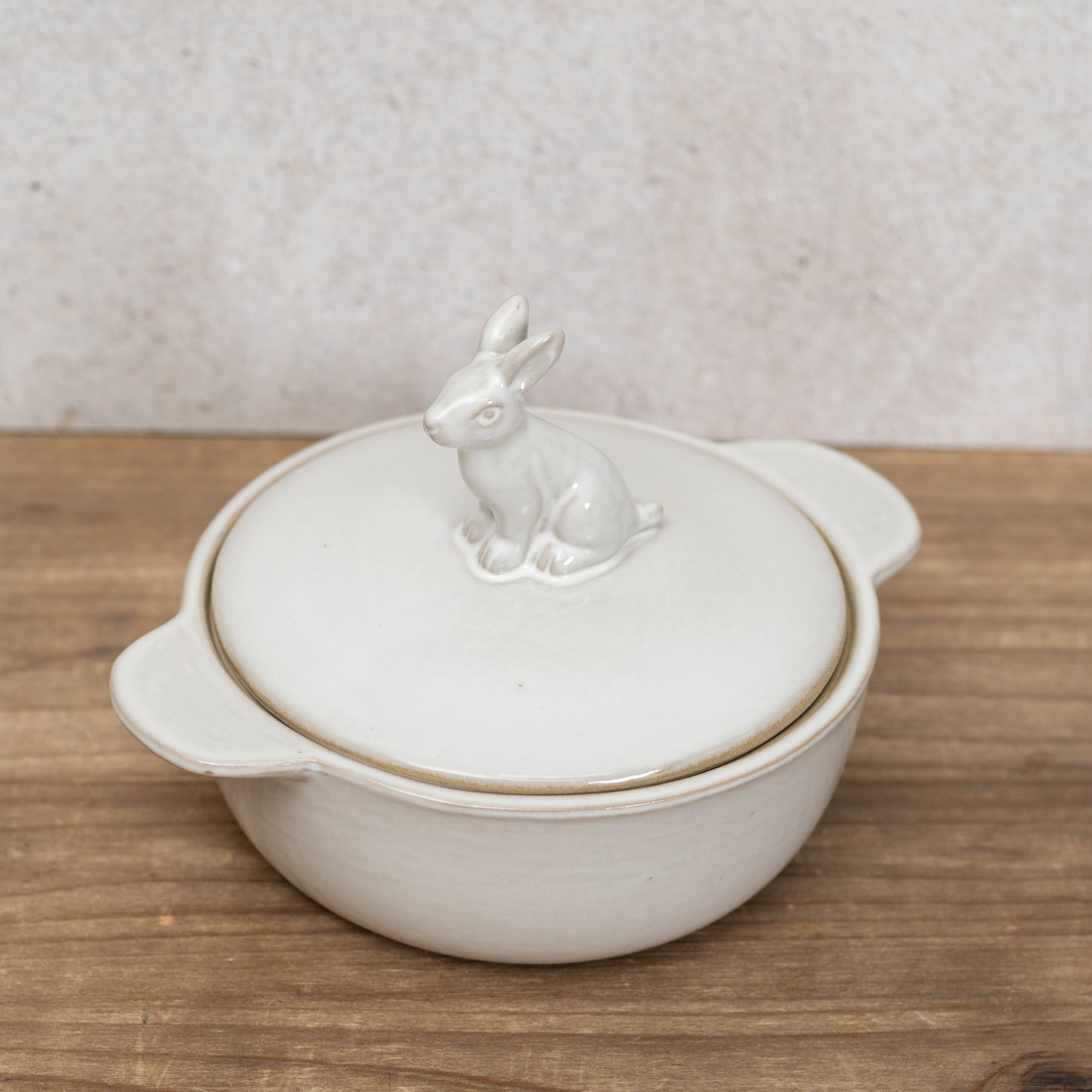 Rabbit Lid Stoneware Baker