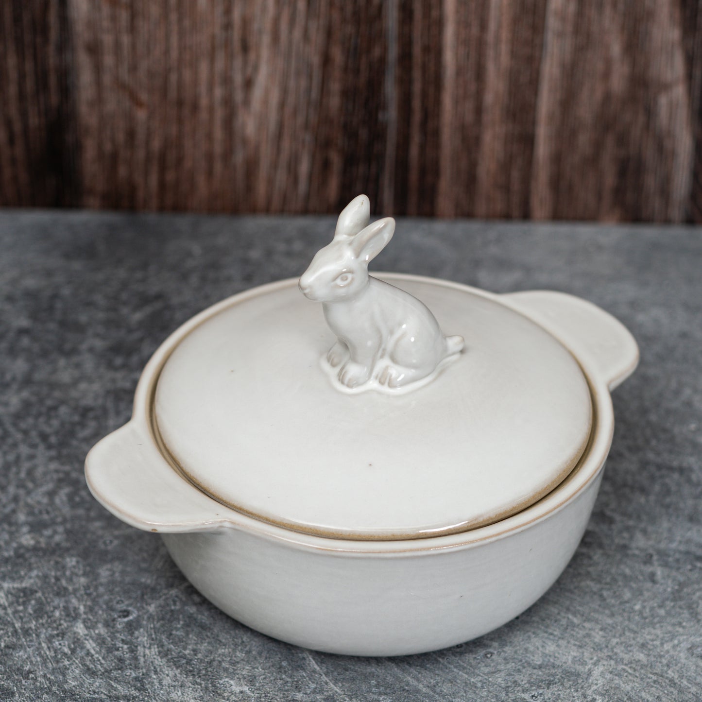 Rabbit Lid Stoneware Baker