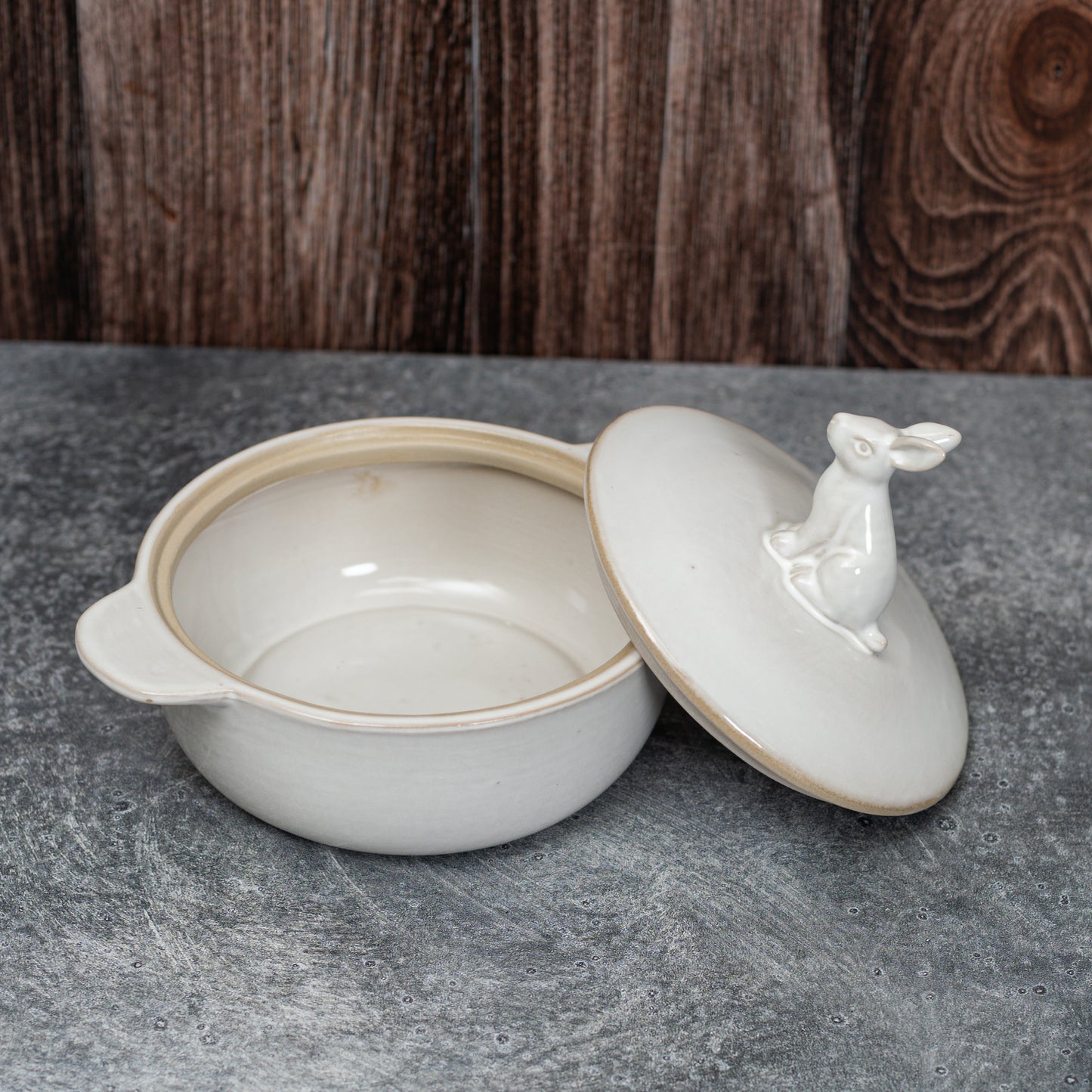 Rabbit Lid Stoneware Baker