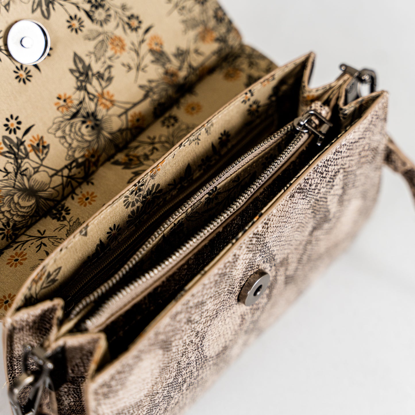 Snake Ring Bag