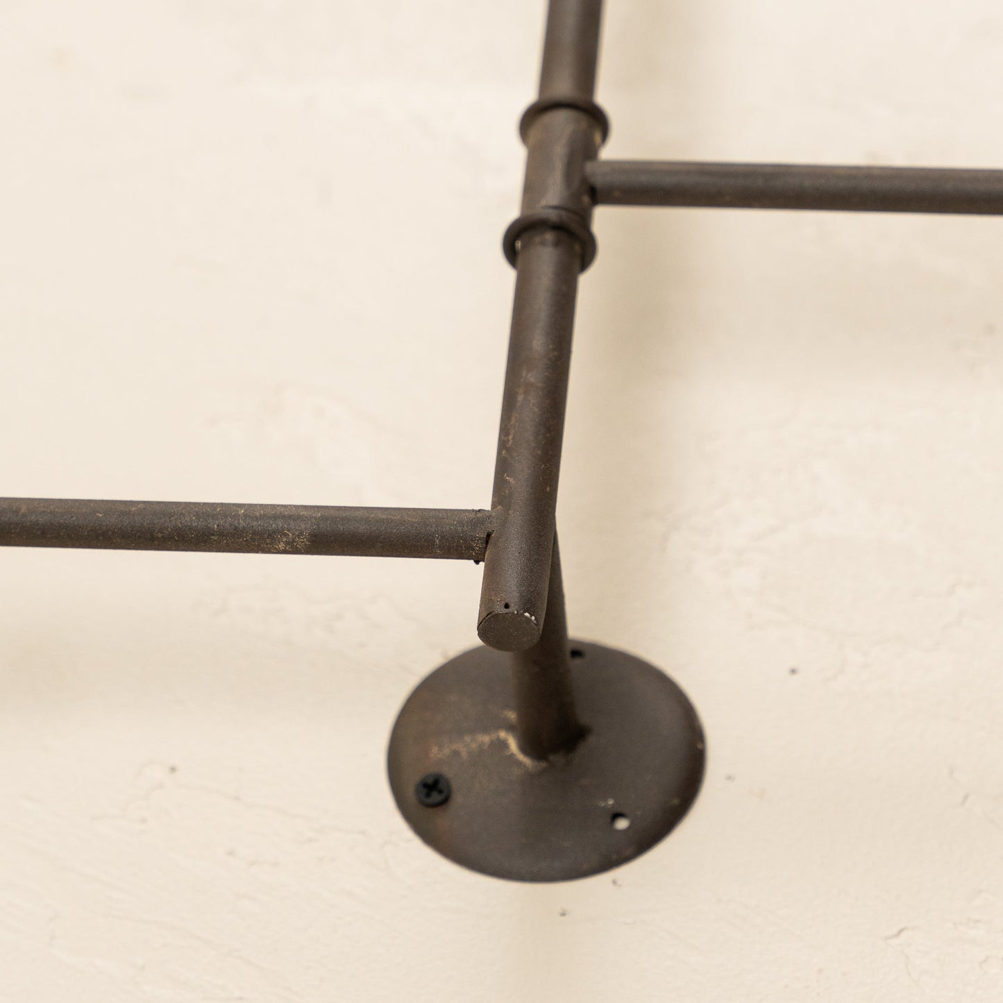 Swivel Wall Rack