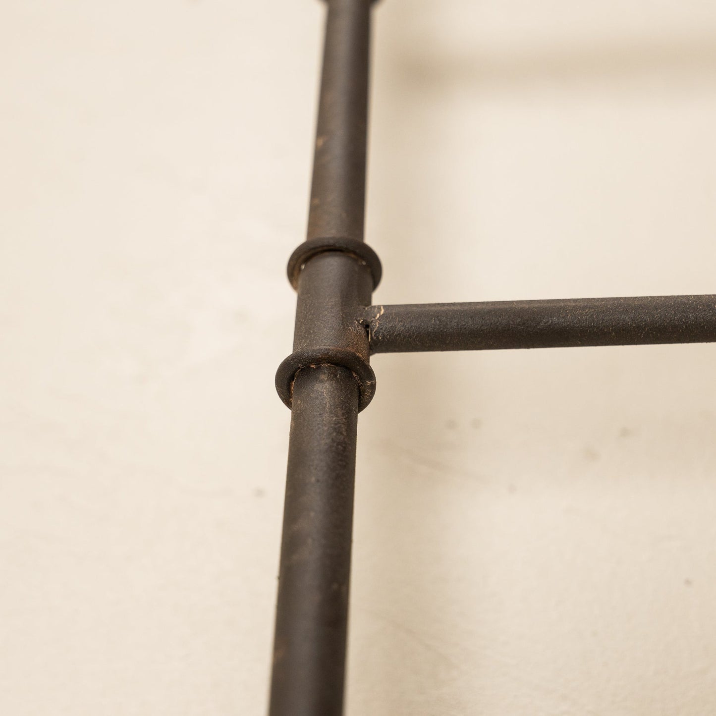 Swivel Wall Rack