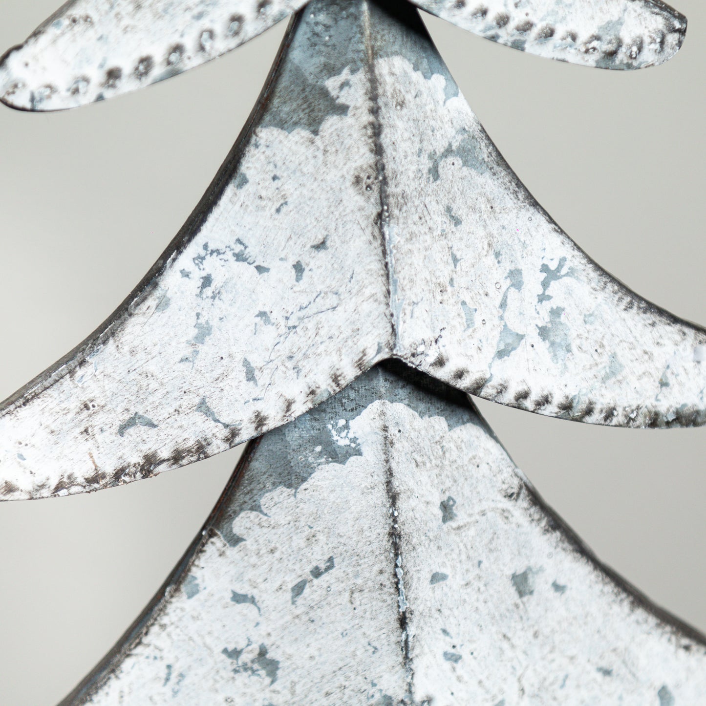 Tin Whitewash Christmas Tree