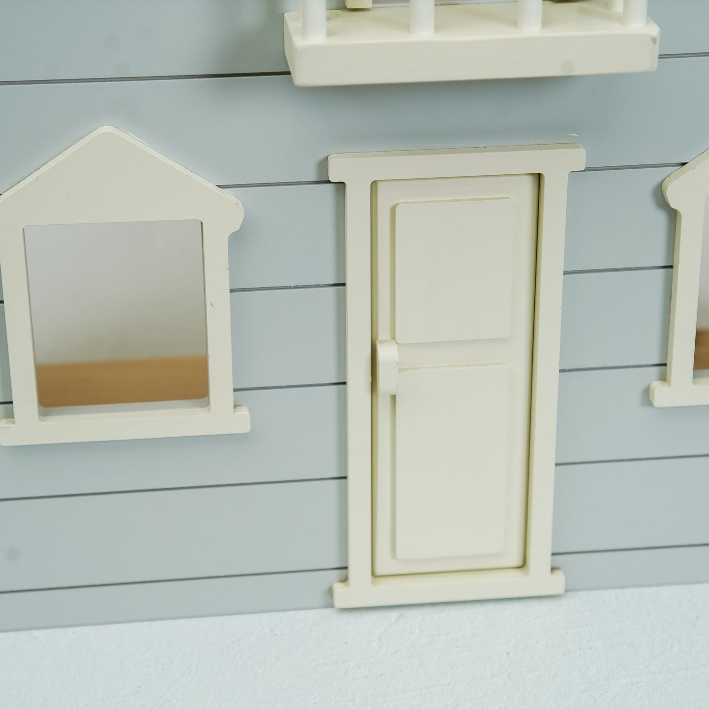 Wooden Dollhouse