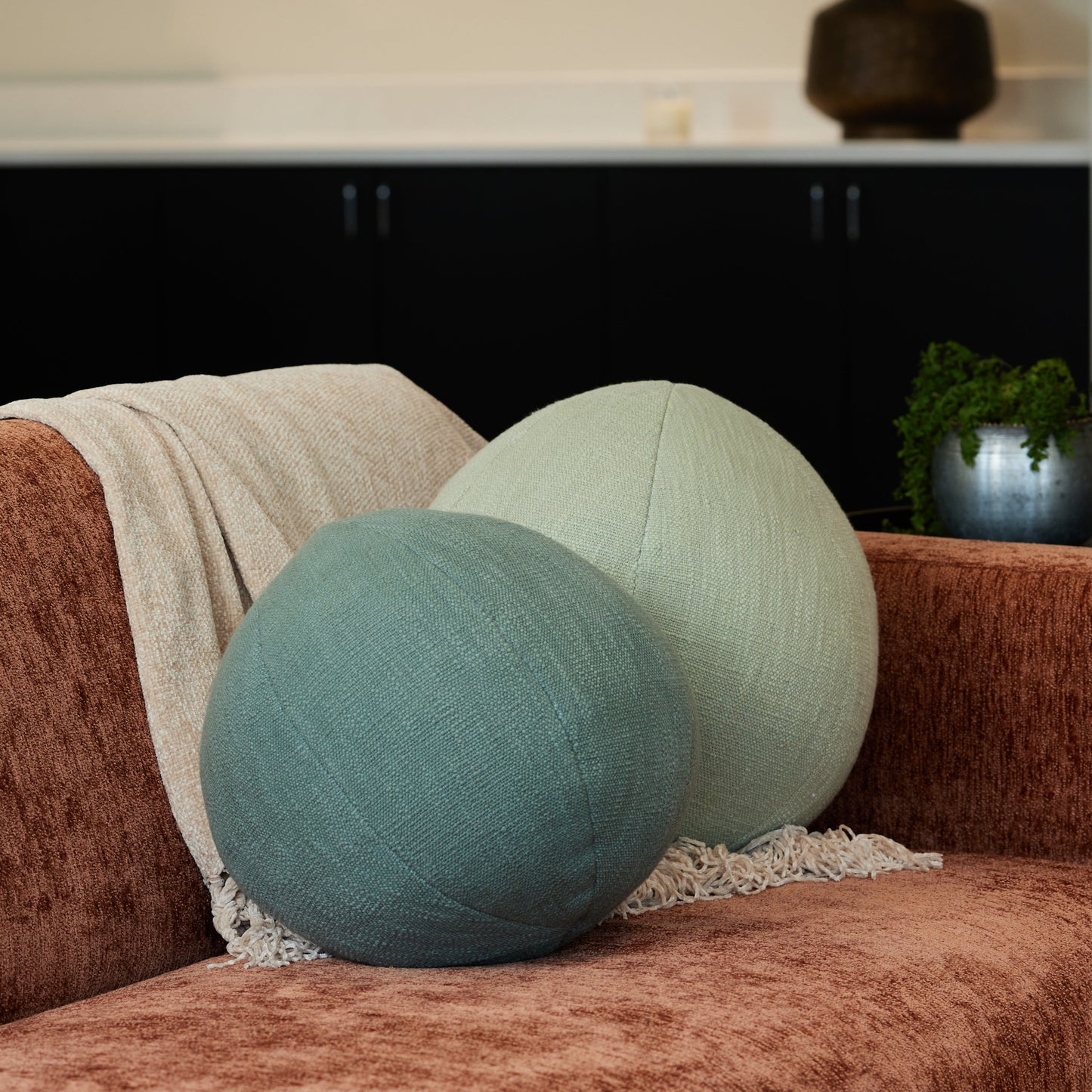 round cotton slub orb pillow