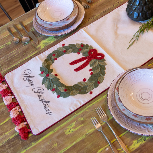 "Merry Christmas" Wreath Table Runner