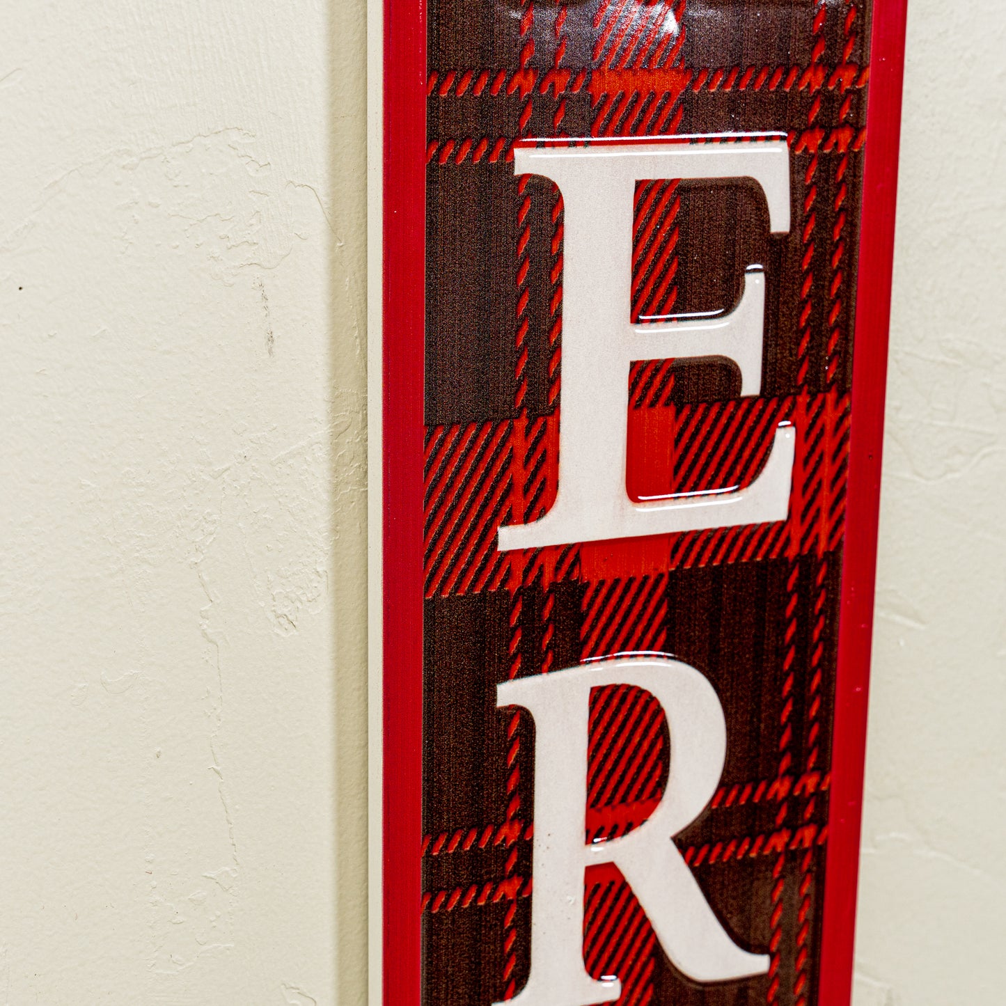 "Be Merry" Red Plaid sign