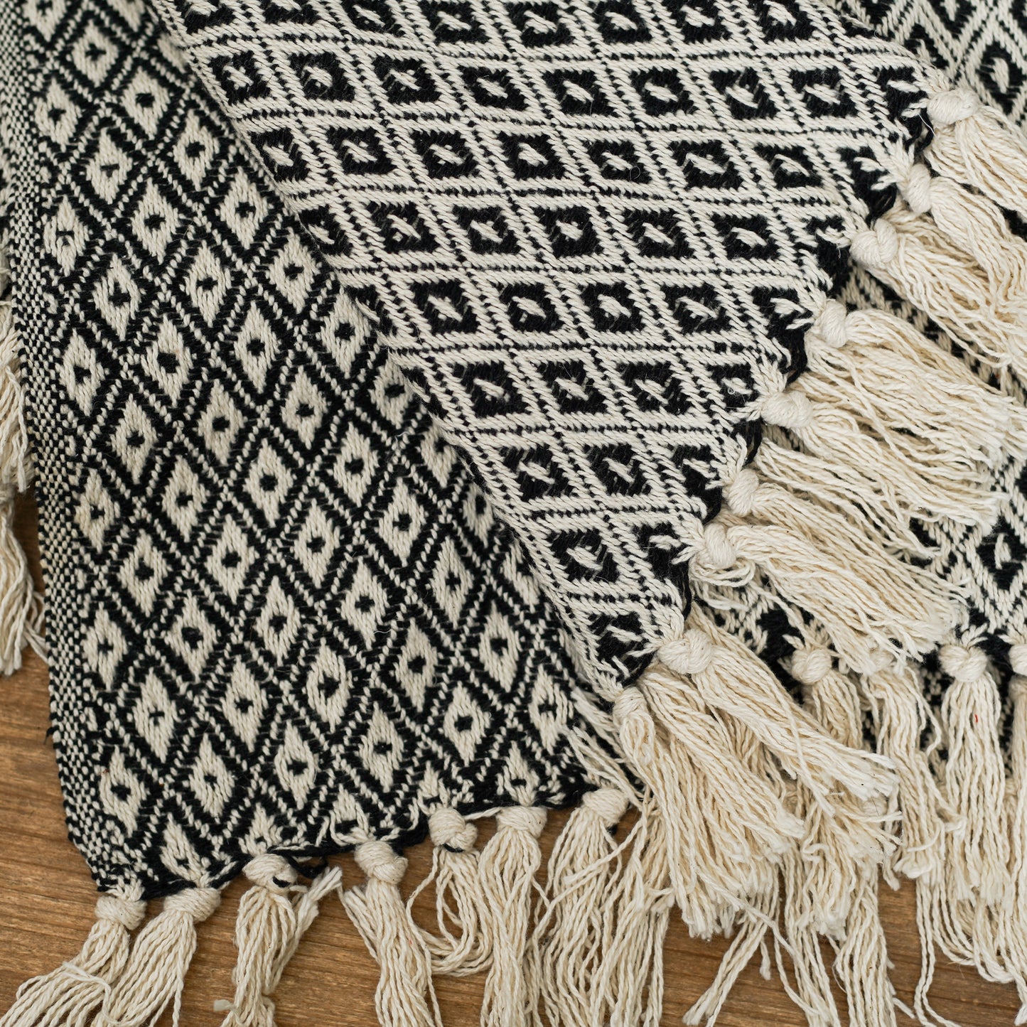 Cotton Diamond Throw with Tassels