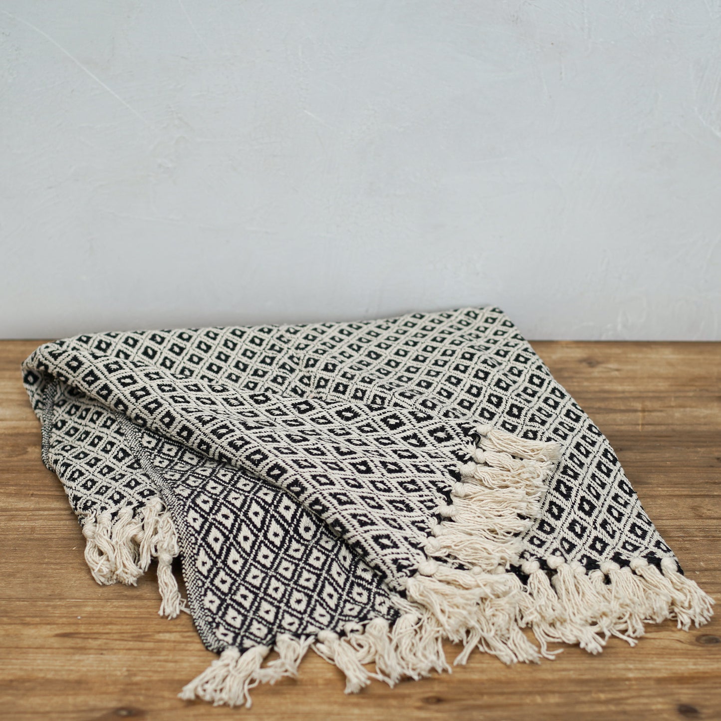 Cotton Diamond Throw with Tassels