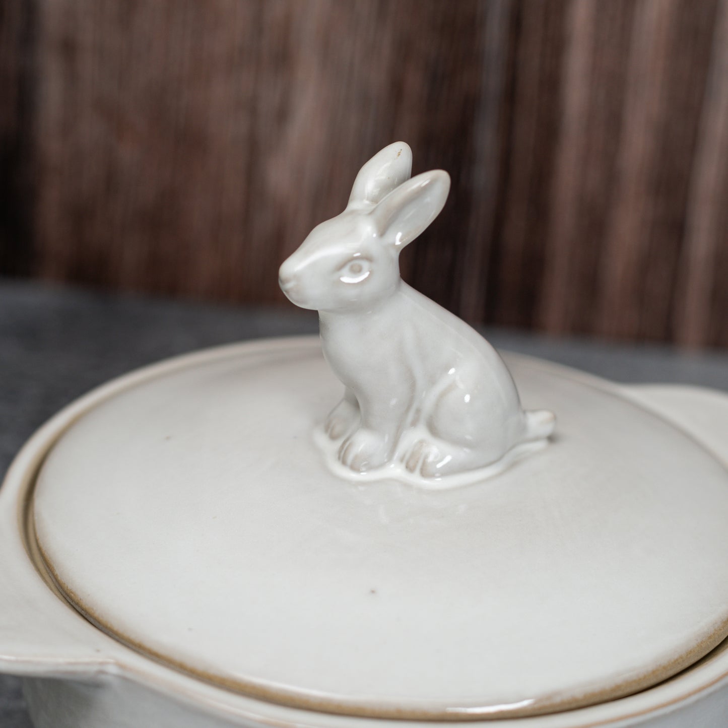 Rabbit Lid Stoneware Baker