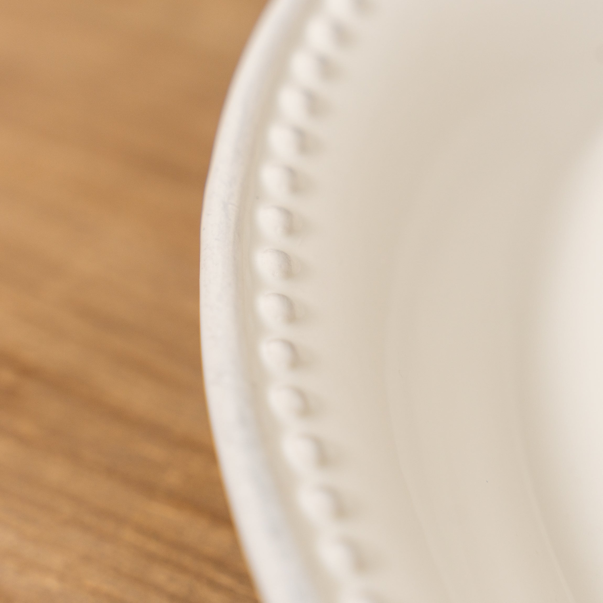 White Beaded Rim Oval Plate | 80 Acre Market – 80AcreMarket.com